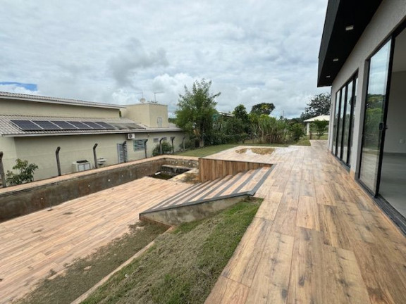 Imagem Chácara com 3 Quartos à Venda, 300 m² em Condomínio De Chácaras Countryville - Hidrolândia Imagem Chácara com 3 Quartos à Venda, 300 m² em Condomínio De Chácaras Countryville - Hidrolândia