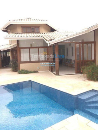 Casa com 4 Quartos para Temporada,  em Praia Grande - Ubatuba