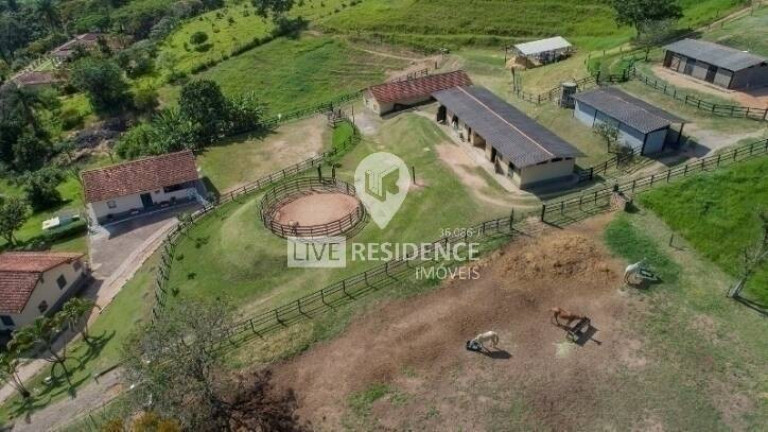 Imagem Chácara com 8 Quartos à Venda, 580 m² em Bairro Itapema - Itatiba Imagem Chácara com 8 Quartos à Venda, 580 m² em Bairro Itapema - Itatiba