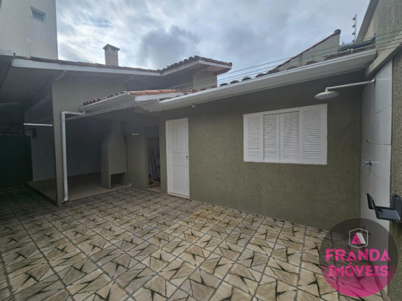 Imagem Casa com 3 Quartos à Venda, 185 m² em Centro - Ubatuba