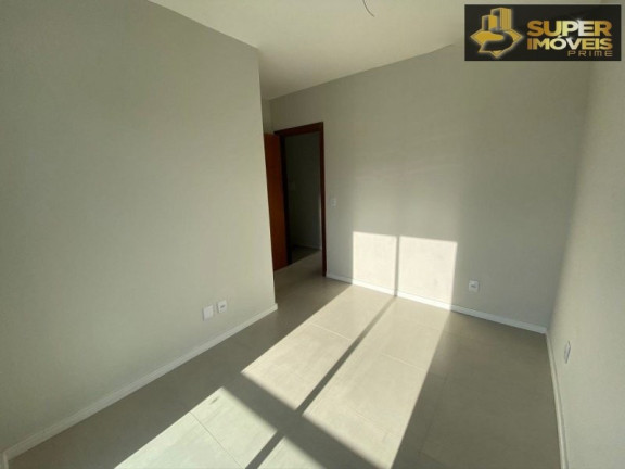 Imagem Casa com 2 Quartos à Venda, 130 m² em Laranjal - Pelotas