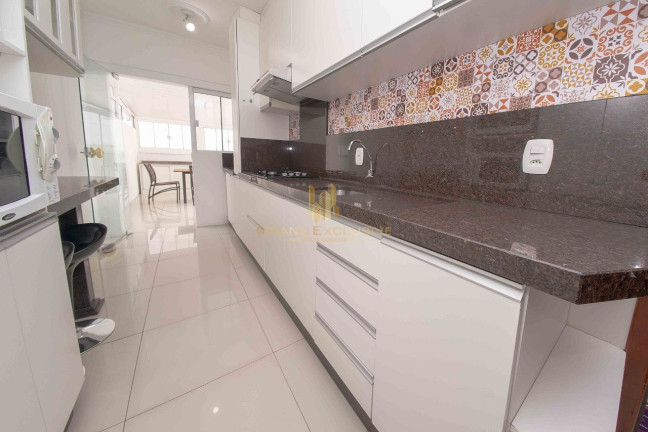 Imagem Apartamento com 3 Quartos à Venda, 120 m² em Centro - Balneário Camboriú