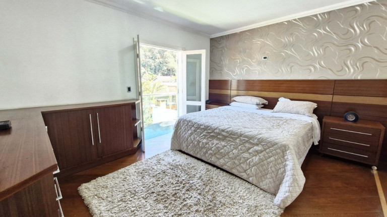 Imagem Casa com 3 Quartos à Venda, 360 m² em Parque Monte Alegre - Taboão Da Serra Imagem Casa com 3 Quartos à Venda, 360 m² em Parque Monte Alegre - Taboão Da Serra