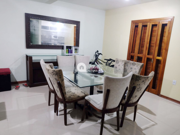 Imagem Casa com 3 Quartos à Venda, 114 m²