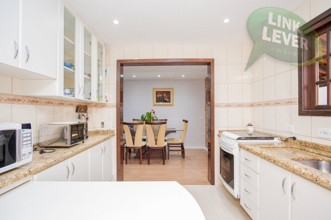 Imagem Casa de Condomínio com 3 Quartos à Venda, 200 m² em Santa Cândida - Curitiba