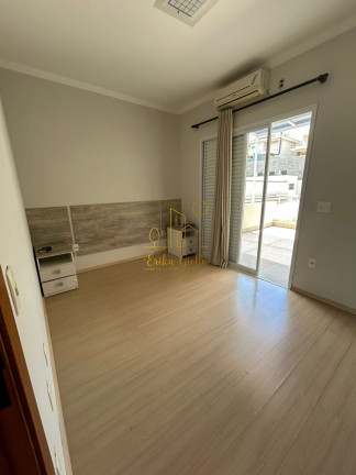 Imagem Casa com 3 Quartos à Venda, 480 m² em Res. Aziz Louveira - Vinhedo-sp Imagem Casa com 3 Quartos à Venda, 480 m² em Res. Aziz Louveira - Vinhedo-sp