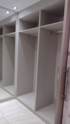 Imagem Casa com 3 Quartos à Venda, 200 m² em Veloso - Osasco