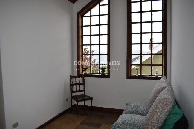 Imagem Casa com 4 Quartos à Venda, 205 m² em Região Do Alto Do Capivari - Campos Do Jordão Imagem Casa com 4 Quartos à Venda, 205 m² em Região Do Alto Do Capivari - Campos Do Jordão