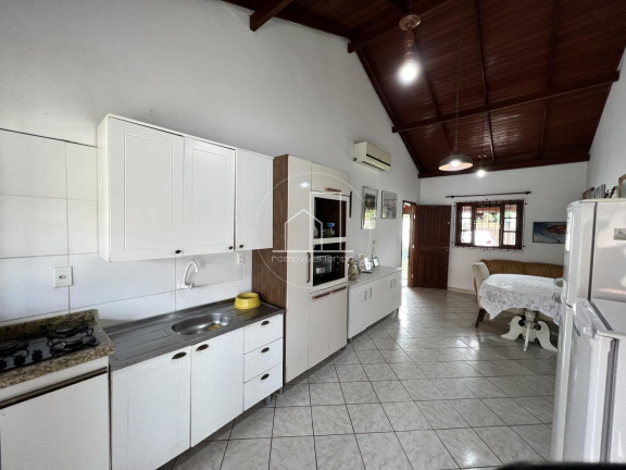 Imagem Casa com 3 Quartos à Venda, 440 m² em São João Do Rio Vermelho - Florianópolis