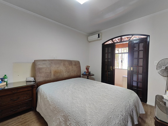 Imagem Casa com 3 Quartos à Venda, 380 m² em Vila Assunção - Santo André