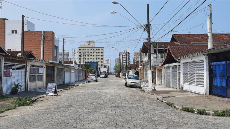 Imagem Casa com 1 Quarto à Venda, em Ocian - Praia Grande Imagem Casa com 1 Quarto à Venda, em Ocian - Praia Grande