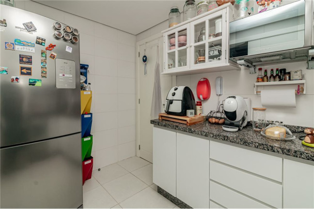 Imagem Imóvel com 2 Quartos à Venda, em Higienópolis - Porto Alegre Imagem Imóvel com 2 Quartos à Venda, em Higienópolis - Porto Alegre