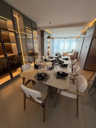 Imagem Apartamento com 4 Quartos à Venda, 149 m² em Centro - Balneário Camboriú Imagem Apartamento com 4 Quartos à Venda, 149 m² em Centro - Balneário Camboriú