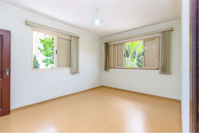 Imagem Casa com 4 Quartos à Venda, 332 m² em Moema - São Paulo Imagem Casa com 4 Quartos à Venda, 332 m² em Moema - São Paulo