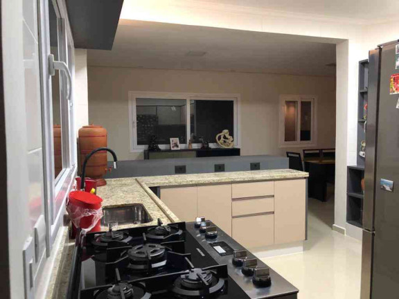 Imagem Casa com 3 Quartos à Venda, 350 m² em Aruã - Mogi Das Cruzes