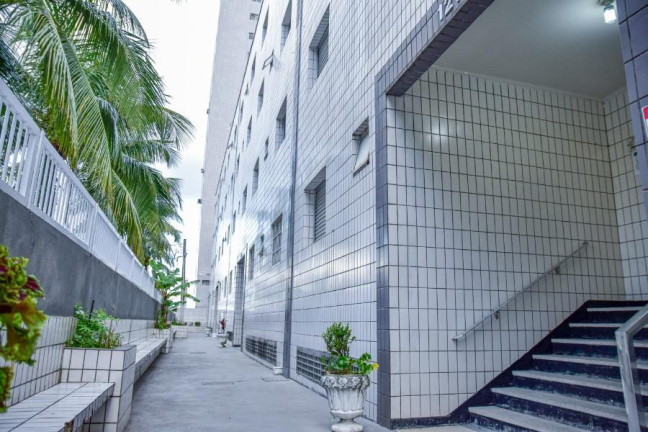 Imagem Kitnet com 1 Quarto à Venda, 32 m² em Vila Mirim - Praia Grande Imagem Kitnet com 1 Quarto à Venda, 32 m² em Vila Mirim - Praia Grande