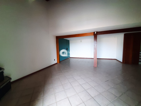 Imagem Casa com 4 Quartos à Venda, 190 m² Imagem Casa com 4 Quartos à Venda, 190 m²
