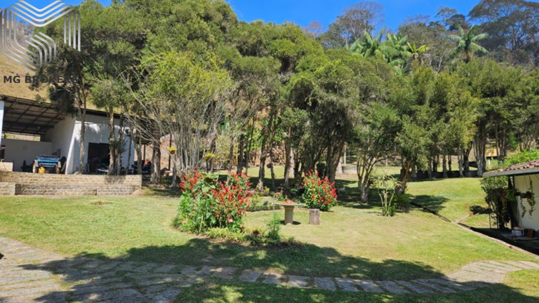Imagem Imóvel com 8 Quartos à Venda, 2.500 m² em Amparo - Nova Friburgo Imagem Imóvel com 8 Quartos à Venda, 2.500 m² em Amparo - Nova Friburgo
