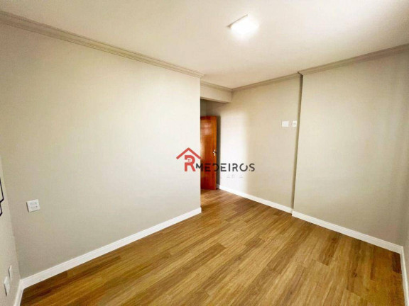 Imagem Cobertura com 3 Quartos à Venda, 133 m² em Vila Guilhermina - Praia Grande Imagem Cobertura com 3 Quartos à Venda, 133 m² em Vila Guilhermina - Praia Grande