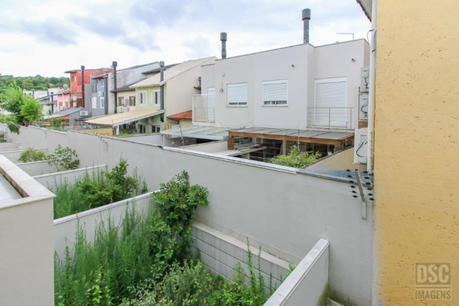 Imagem Imóvel com 3 Quartos à Venda, em Vila Nova - Porto Alegre Imagem Imóvel com 3 Quartos à Venda, em Vila Nova - Porto Alegre