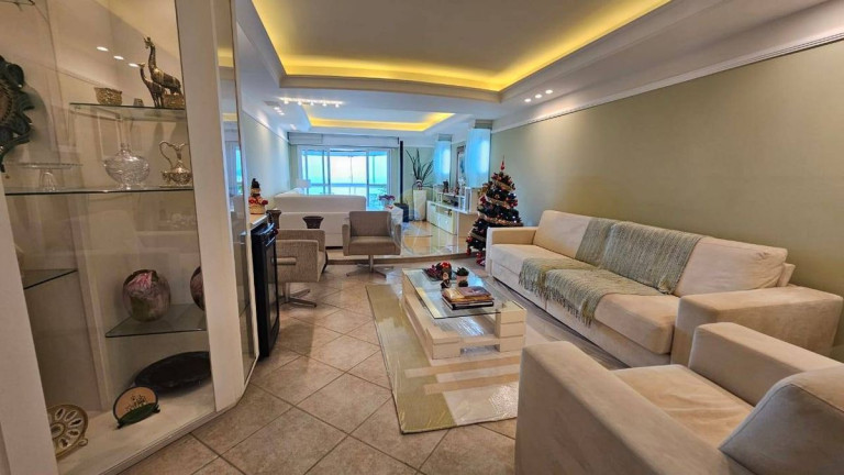 Imagem Apartamento com 3 Quartos à Venda, 256 m² em Pioneiros - Balneário Camboriú Imagem Apartamento com 3 Quartos à Venda, 256 m² em Pioneiros - Balneário Camboriú