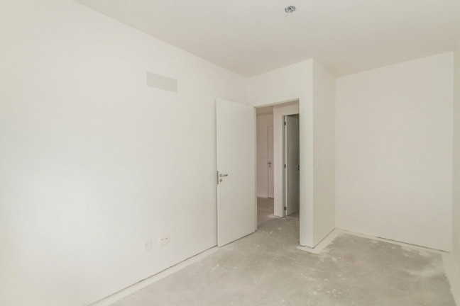 Imagem Imóvel com 1 Quarto à Venda, 45 m² em Menino Deus - Porto Alegre Imagem Imóvel com 1 Quarto à Venda, 45 m² em Menino Deus - Porto Alegre