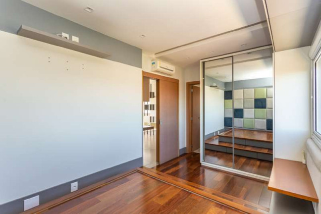 Imagem Apartamento com 2 Quartos à Venda, 77 m² em Tristeza - Porto Alegre Imagem Apartamento com 2 Quartos à Venda, 77 m² em Tristeza - Porto Alegre