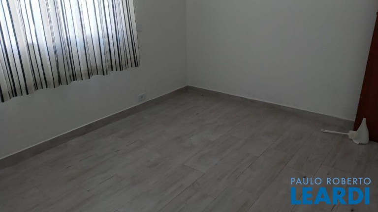 Imagem Casa com 4 Quartos à Venda, 242 m² em Parque Das Nações - Santo André Imagem Casa com 4 Quartos à Venda, 242 m² em Parque Das Nações - Santo André