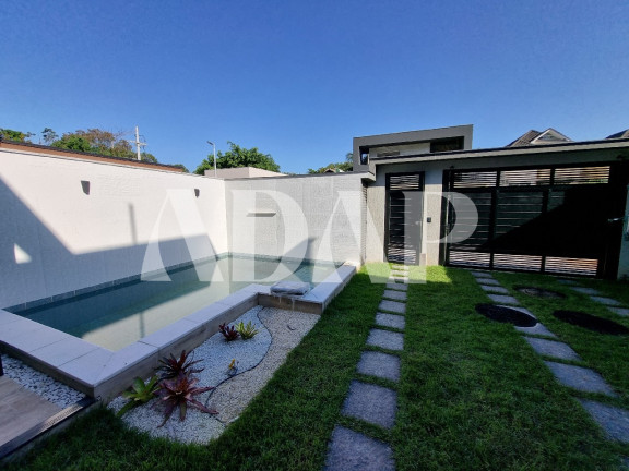 Imagem Casa com 4 Quartos à Venda, 200 m² em Vargem Pequena - Rio De Janeiro