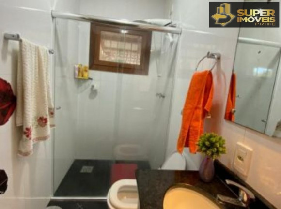 Imagem Casa com 3 Quartos à Venda, 450 m² em Laranjal - Pelotas Imagem Casa com 3 Quartos à Venda, 450 m² em Laranjal - Pelotas