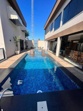 Imagem Casa com 6 Quartos à Venda, 600 m² em Itaipu - Niterói Imagem Casa com 6 Quartos à Venda, 600 m² em Itaipu - Niterói