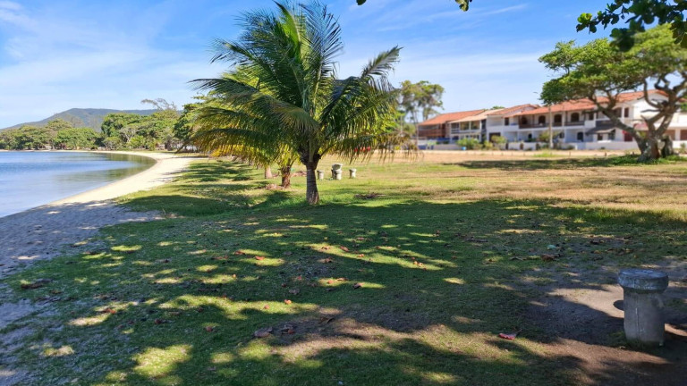 Imagem Casa com 3 Quartos à Venda, 635 m² em Balneario São Pedro - São Pedro Da Aldeia Imagem Casa com 3 Quartos à Venda, 635 m² em Balneario São Pedro - São Pedro Da Aldeia