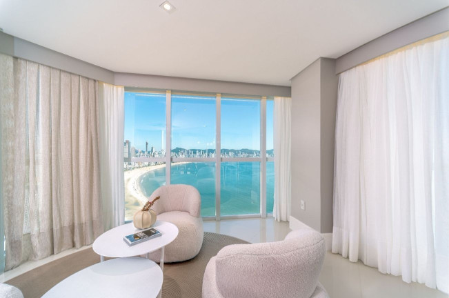 Imagem Apartamento com 4 Quartos à Venda, 238 m² em Centro - Balneário Camboriú Imagem Apartamento com 4 Quartos à Venda, 238 m² em Centro - Balneário Camboriú