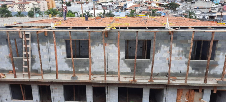 Imagem Imóvel com 2 Quartos à Venda, 77 m² Imagem Imóvel com 2 Quartos à Venda, 77 m²