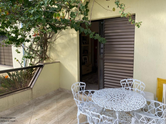 Imagem Sobrado com 5 Quartos à Venda, 282 m² em São Benedito - Poços De Caldas Imagem Sobrado com 5 Quartos à Venda, 282 m² em São Benedito - Poços De Caldas