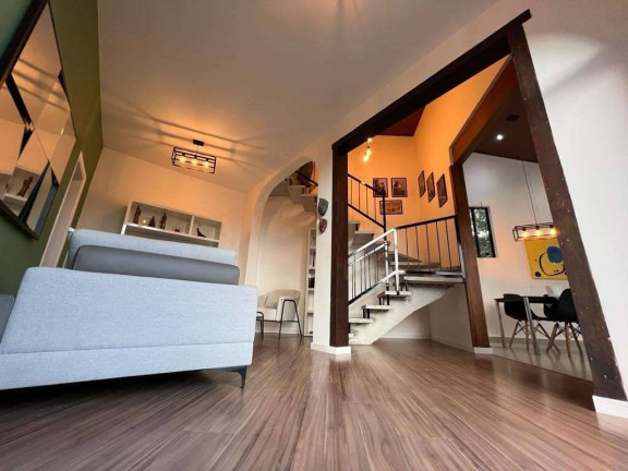 Imagem Casa com 3 Quartos para Alugar,  em Vilarejo - Carapicuíba