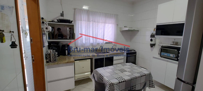 Imagem Casa com 3 Quartos à Venda, 126 m² em Marapé - Santos Imagem Casa com 3 Quartos à Venda, 126 m² em Marapé - Santos