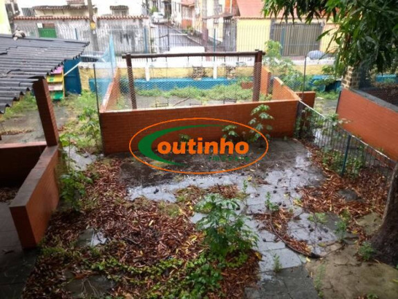 Imagem Casa com 9 Quartos à Venda, 458 m² em Andaraí - Rio De Janeiro Imagem Casa com 9 Quartos à Venda, 458 m² em Andaraí - Rio De Janeiro
