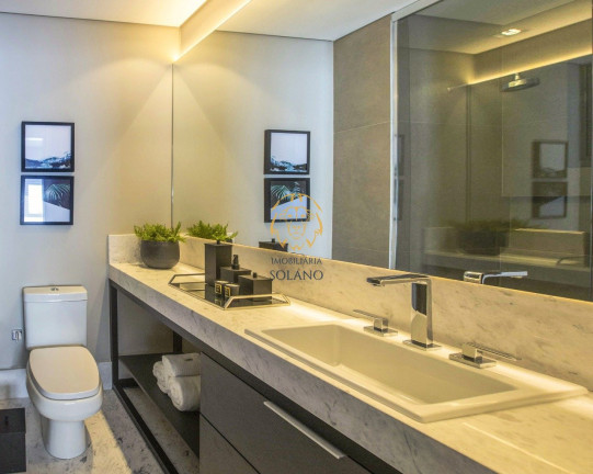 Imagem Apartamento com 2 Quartos à Venda, 201 m² em Centro - Curitiba