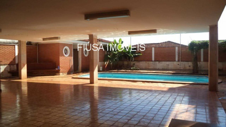 Casa com 6 Quartos à Venda,  em Jardim Sumaré - Ribeirão Preto