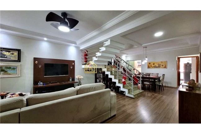 Imagem Casa com 3 Quartos à Venda, 172 m² em Anchieta - São Bernardo Do Campo Imagem Casa com 3 Quartos à Venda, 172 m² em Anchieta - São Bernardo Do Campo