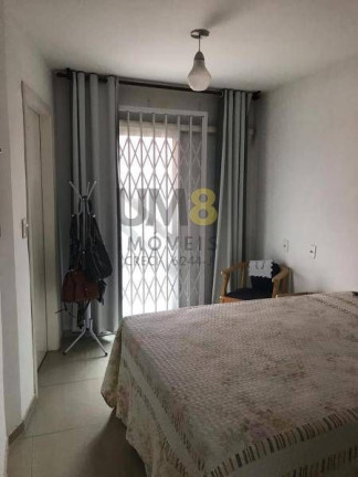 Imagem Sobrado com 3 Quartos à Venda, 244 m² em Guaíra - Curitiba Imagem Sobrado com 3 Quartos à Venda, 244 m² em Guaíra - Curitiba
