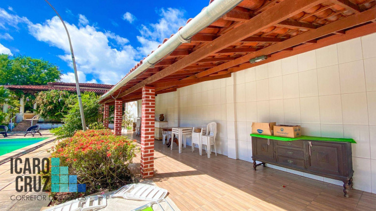 Imagem Casa com 3 Quartos à Venda, 374 m² em Centro - Lauro De Freitas