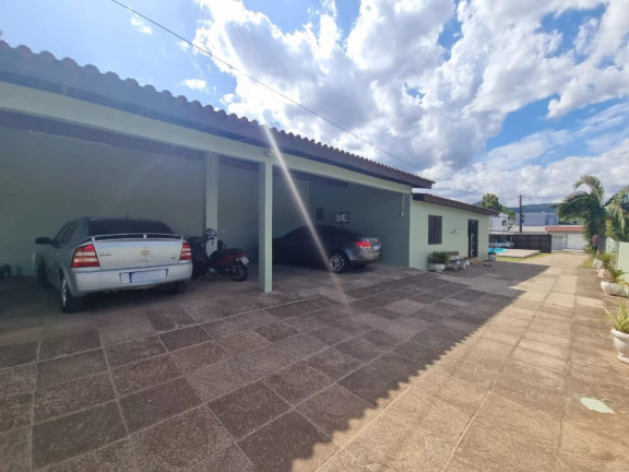 Imagem Casa com 5 Quartos à Venda, 935 m² em São José - Santa Maria