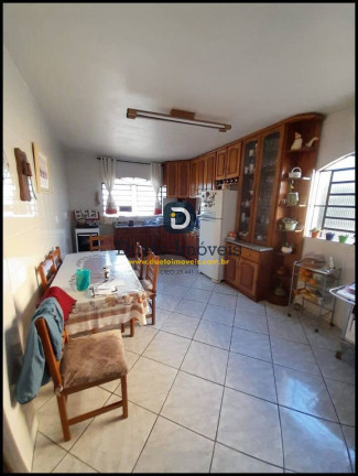 Imagem Casa com 4 Quartos à Venda,  em Nossa Senhora Medianeira - Santa Maria