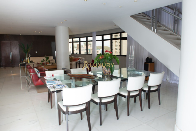 Imagem Imóvel com 3 Quartos à Venda, 587 m² em Belvedere - Belo Horizonte Imagem Imóvel com 3 Quartos à Venda, 587 m² em Belvedere - Belo Horizonte