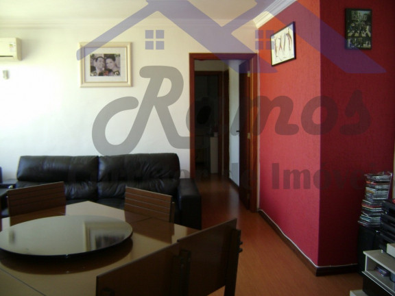 Imagem Imóvel com 2 Quartos à Venda, 52 m² em Cristal - Porto Alegre Imagem Imóvel com 2 Quartos à Venda, 52 m² em Cristal - Porto Alegre