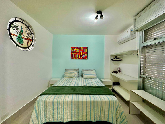 Imagem Apartamento com 2 Quartos à Venda,  em Pitangueiras - Guarujá