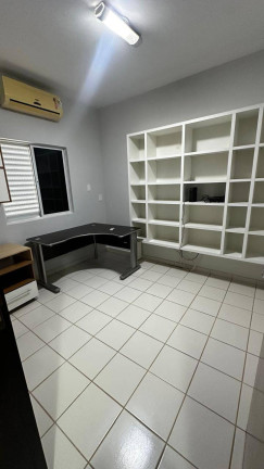 Imagem Casa com 4 Quartos à Venda, em Goiabeiras - Cuiabá Imagem Casa com 4 Quartos à Venda, em Goiabeiras - Cuiabá