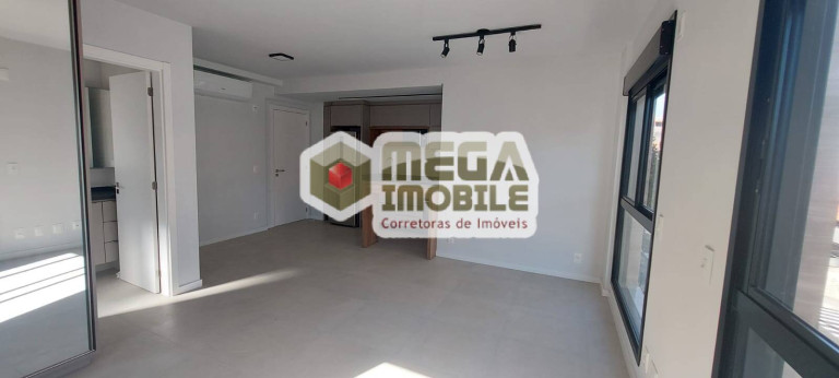 Imagem Apartamento com 1 Quarto à Venda, 28 m² em Centro - Florianópolis Imagem Apartamento com 1 Quarto à Venda, 28 m² em Centro - Florianópolis